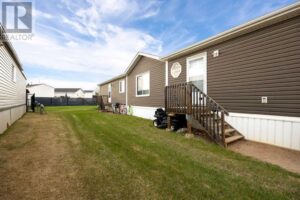 184 Greenwich Lane, Fort McMurray, Alberta